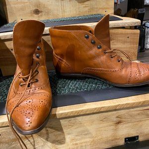 Hunt Club Vintage Leather Lace-up Ankle Boots